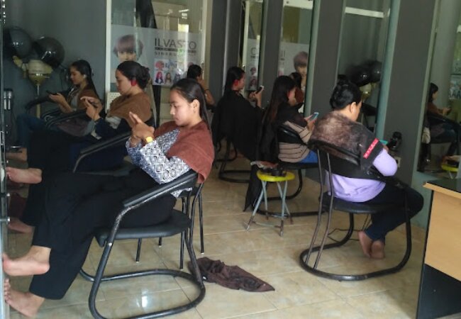 Sari Salon: Rahasia Kecantikan ala Pesisir Cilacap yang Tak Terungkap